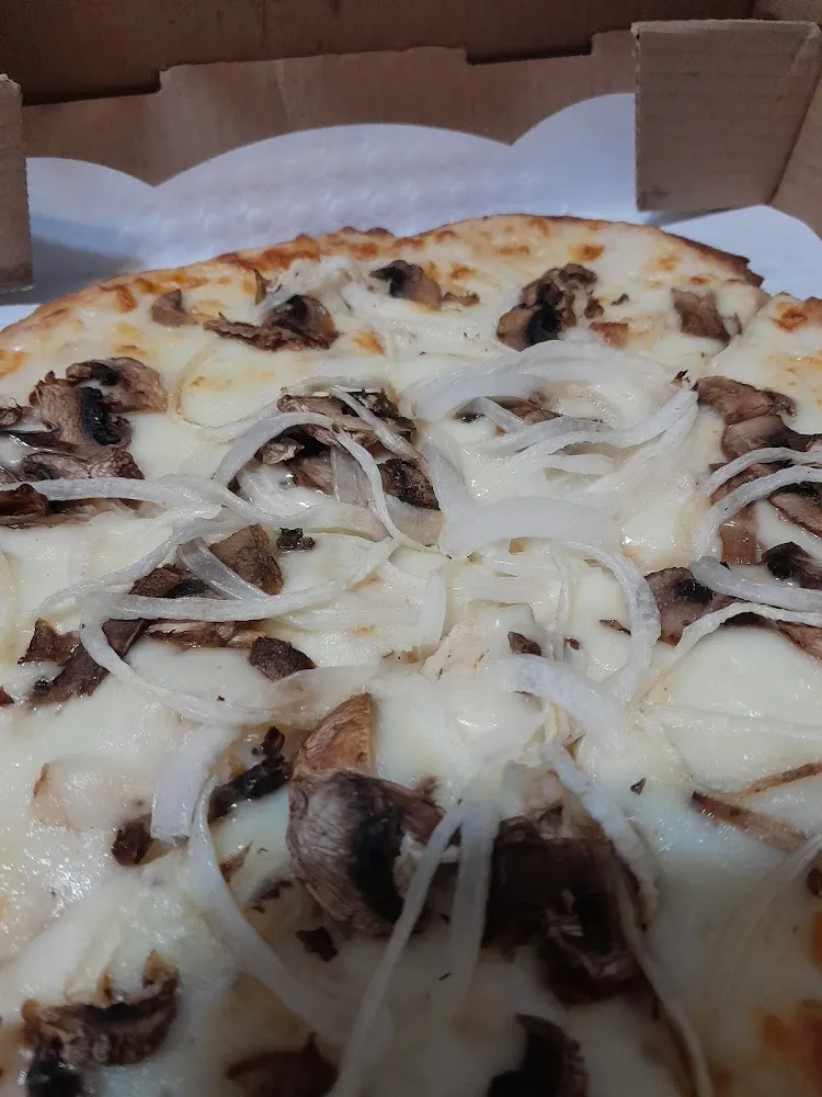 Chicken Alfredo Pizza