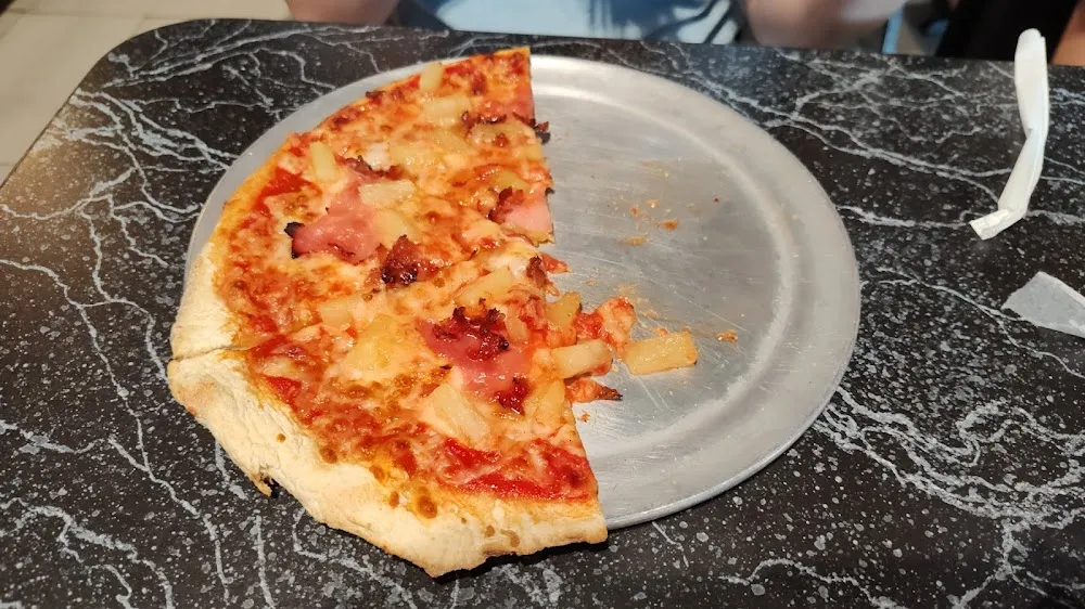 Hawaiian Pizza